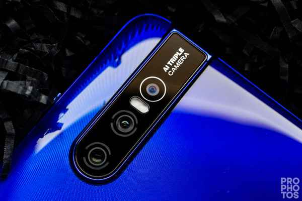 Обзор смартфона Vivo V15 Pro, примеры фото на камеру