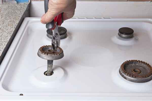 Чем и как почистить конфорки газовой плиты?