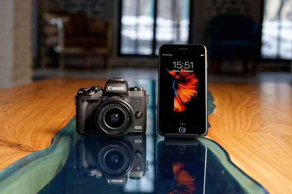 Что лучше телефон/смартфон или фотоаппарат? Сравнение