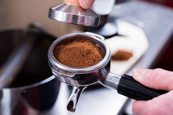 Как правильно варить кофе в кофеварке?