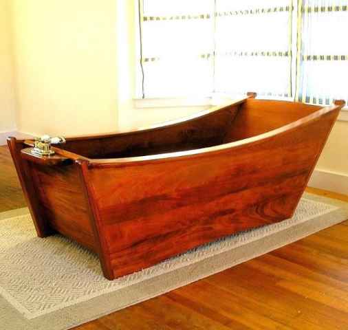 Деревянная ванна: достоинства и недостатки