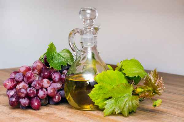 Масло виноградных косточек: полезные свойства и применение
