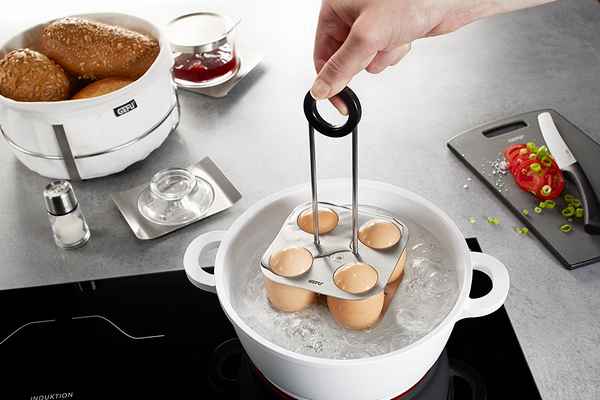 Подставки для варки и употрeбления яиц в пищу: как правильно называть, как использовать варочную подставку, как есть из рюмки для яиц