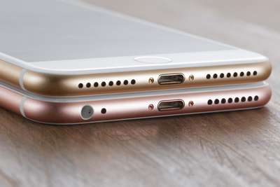 iPhone 8 получит корпус из жидкого металла и коннектор для наушников