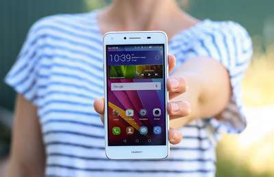 Huawei представит новый бюджетный 5-дюймовый смартфон: хаpaктеристики