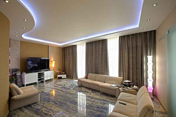 Двухуровневые натяжные потолки с подсветкой в зал, гостиную, другие комнаты: схемы освещения с многоуровневыми потолками со светодиодной подсветкой