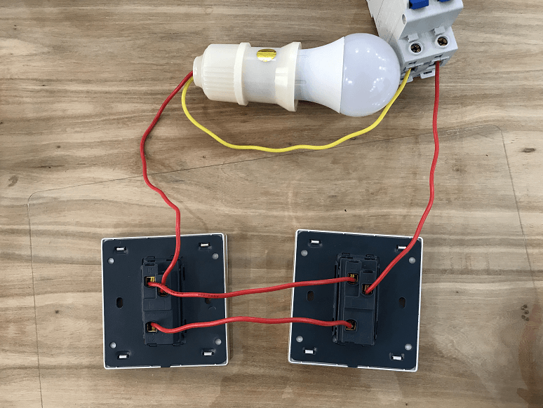 Два выключателя на одну лампу: схема подключения, как правильно подключить светильник и сделать проходное управление