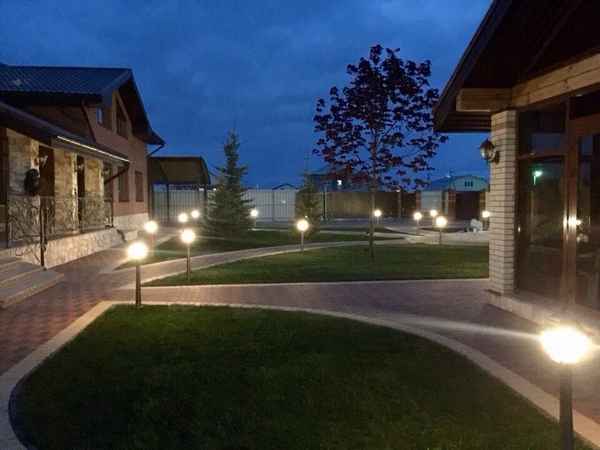 Свет во дворе частного дома: как самостоятельно сделать освещение