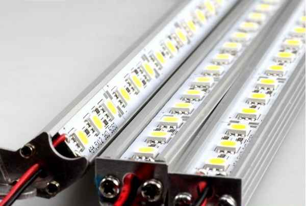 Устройство светодиодной ленты 12 вольт: принцип работы и как устроена